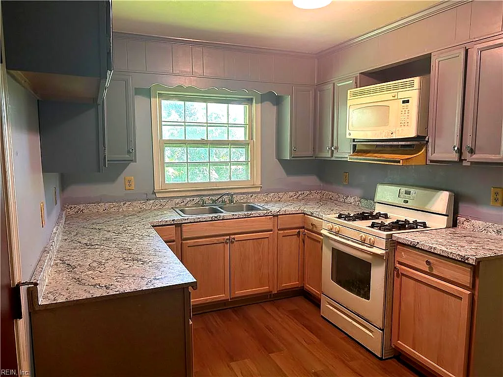 704 Argyle St, Portsmouth — photo