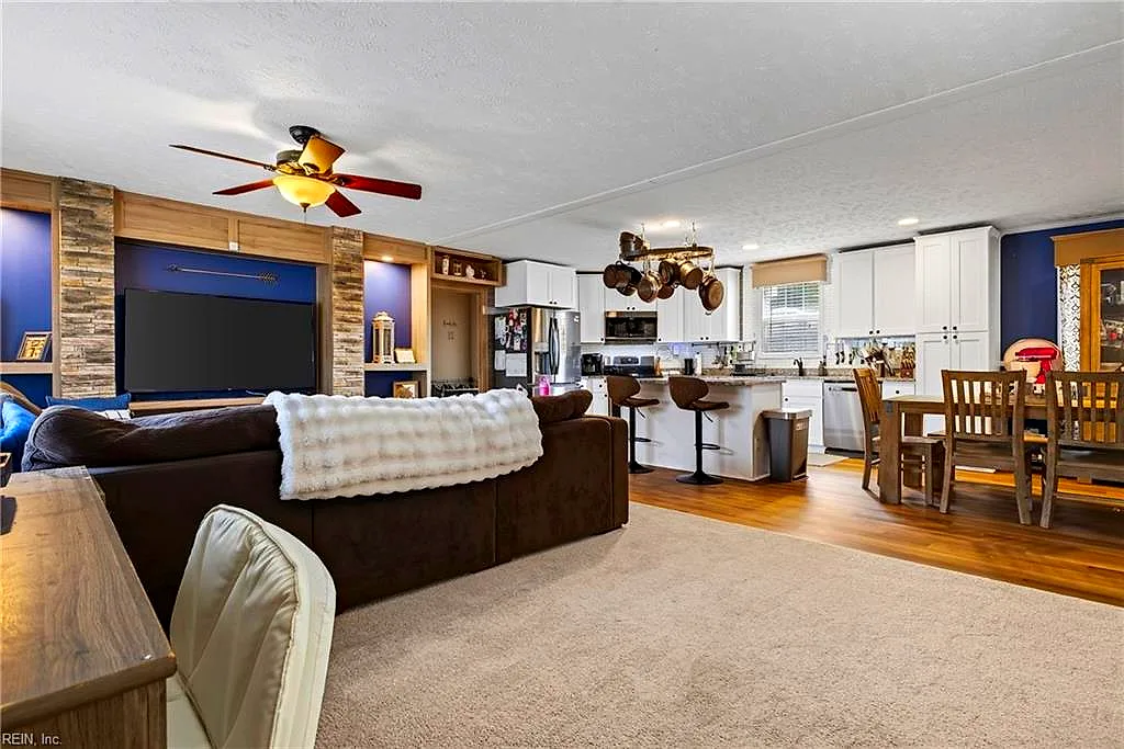 1313 Skylark Dr, Virginia Beach — photo
