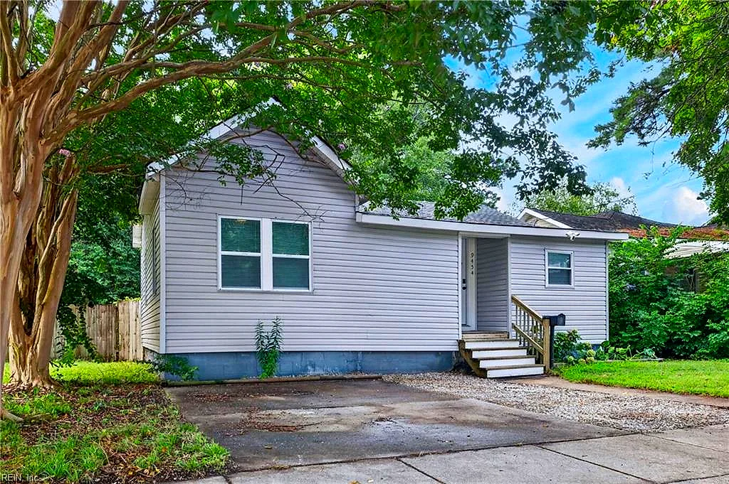 9454 Hickory ST, NORFOLK VA 23503