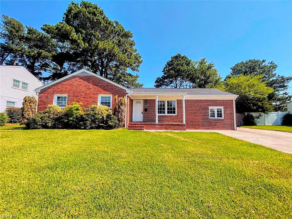 2444 Tullibee Dr, Norfolk — photo
