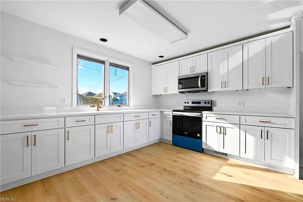 836 N First St, Hampton — photo