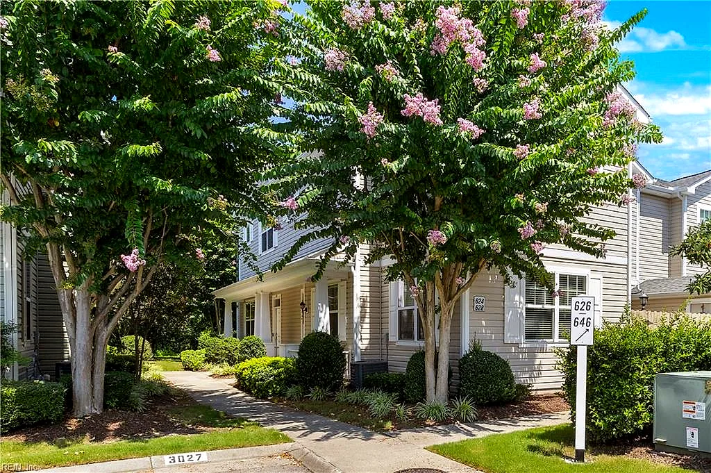 628 Lacy Oak DR, CHESAPEAKE VA 23320