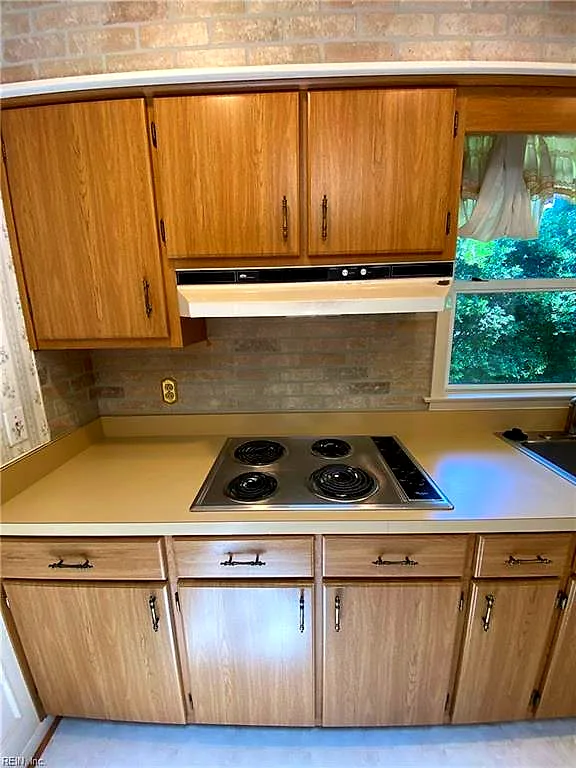 2648 S Kings Rd, Virginia Beach — photo