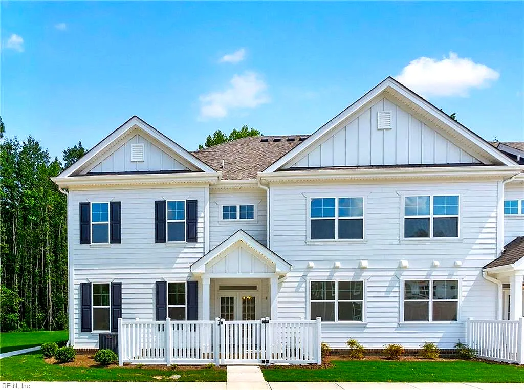 4983 Boone RD, CHESAPEAKE VA 23321
