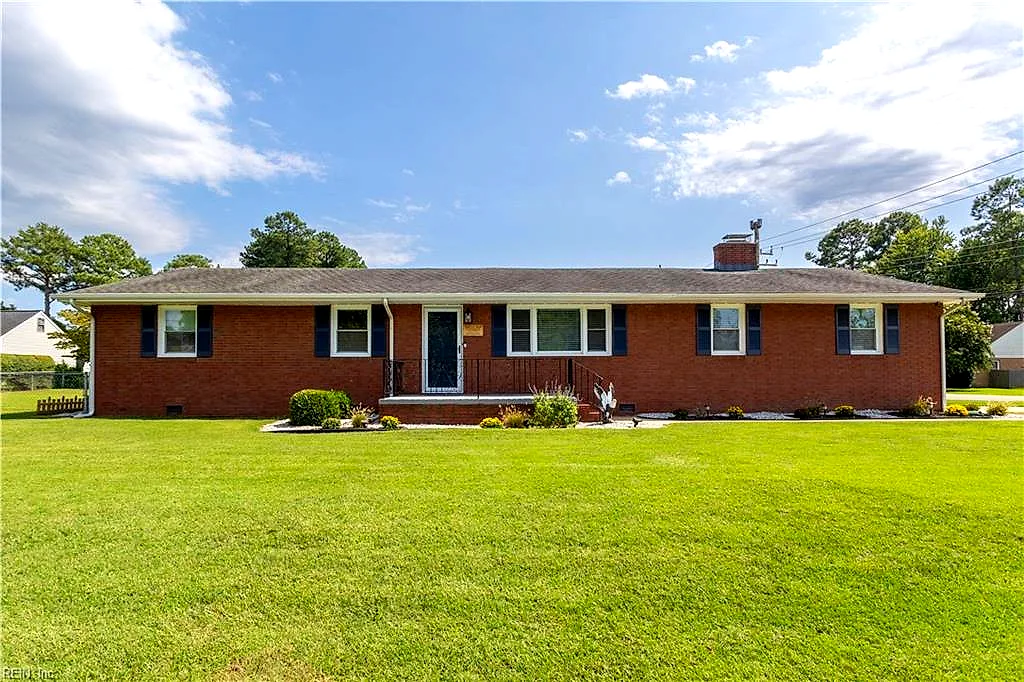 5441 N Sunland Dr, Virginia Beach — photo