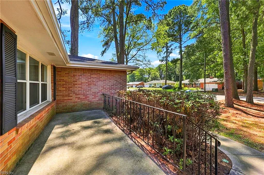 1041 Dulcie Ave, Virginia Beach — photo