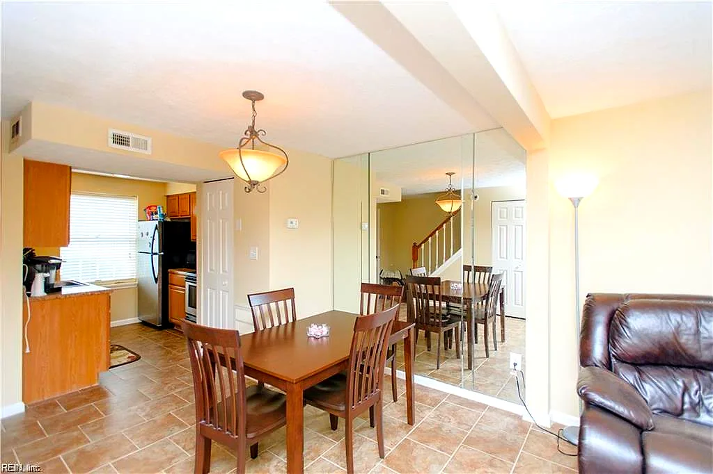 63 Lucinda Ct, Hampton — photo