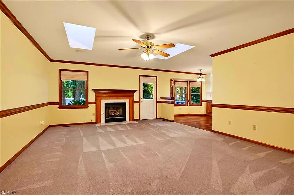 150 Wellington Cir, Williamsburg — photo