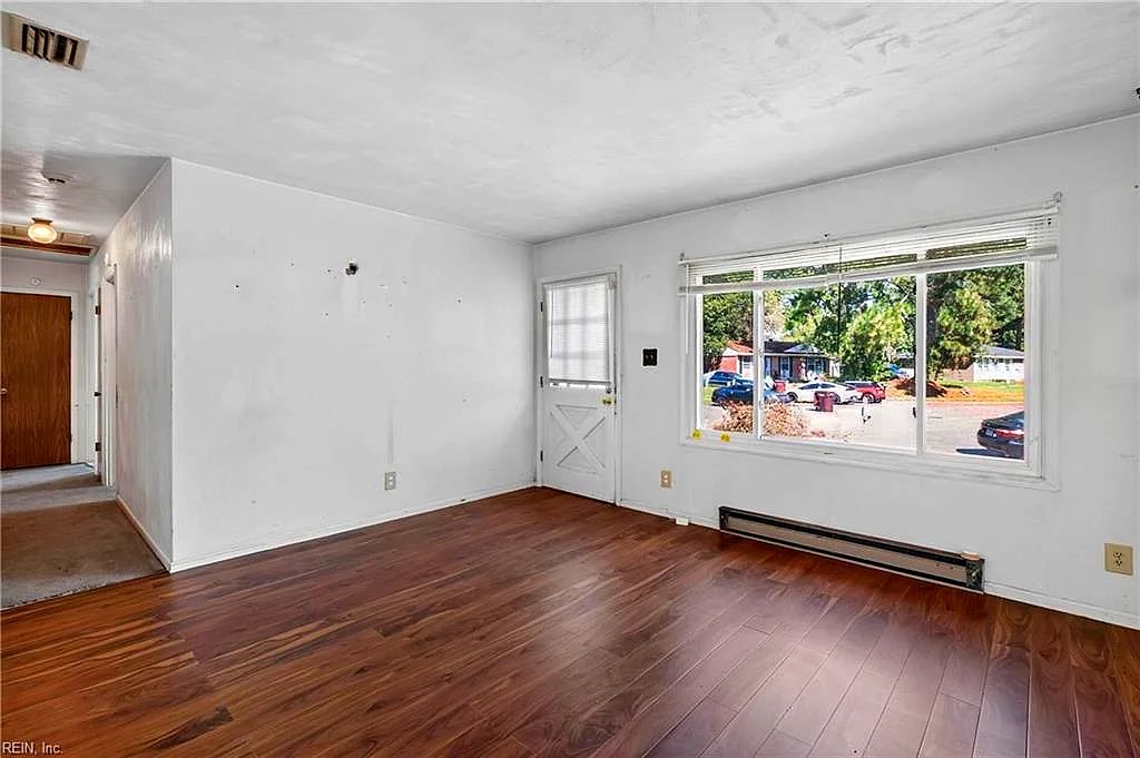 901 Page Ct, Chesapeake — photo