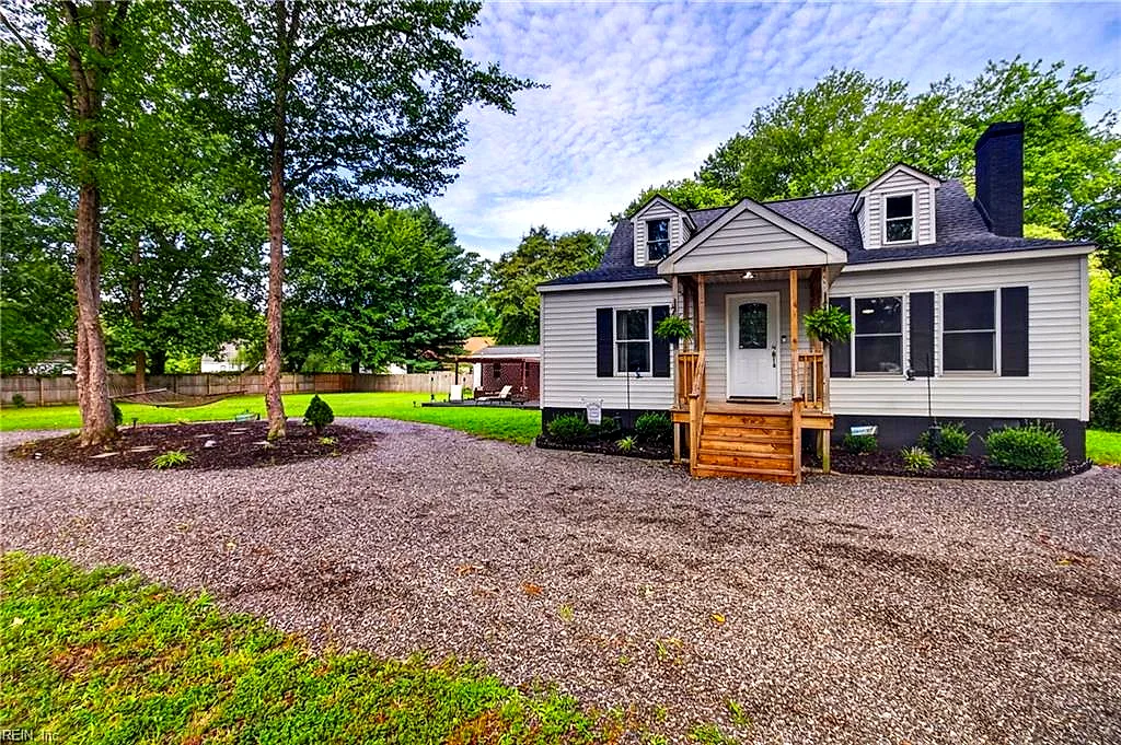 4745 Court Dr Dr, Gloucester — photo