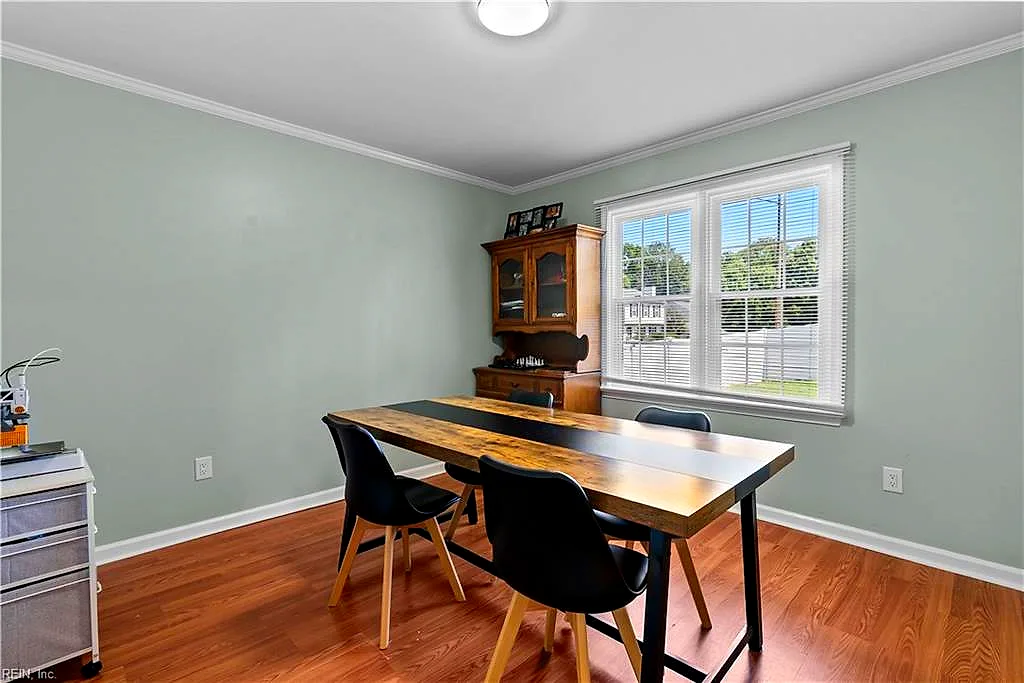 978 Bent Branch Ln, Newport News — photo