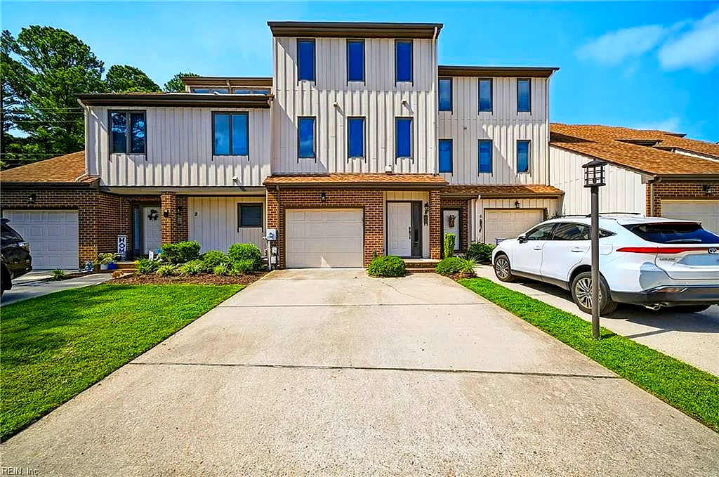 4 Sandie Point LN #B, PORTSMOUTH VA 23701