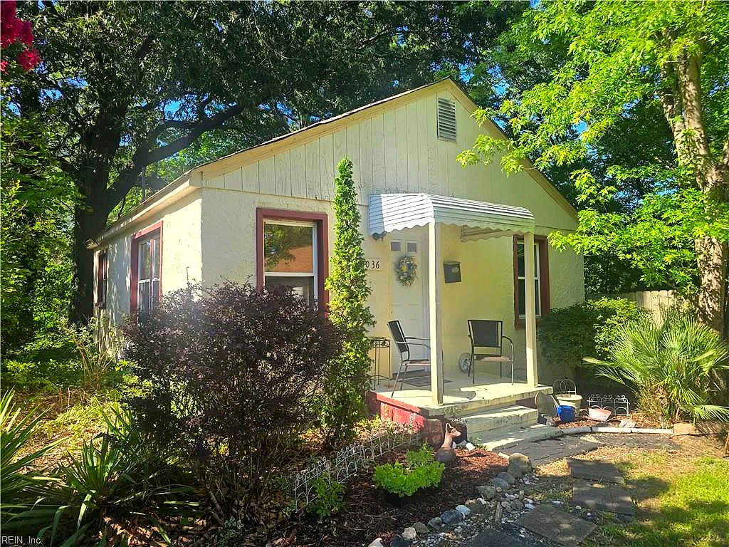 5036 Lesselle DR, NORFOLK VA 23502