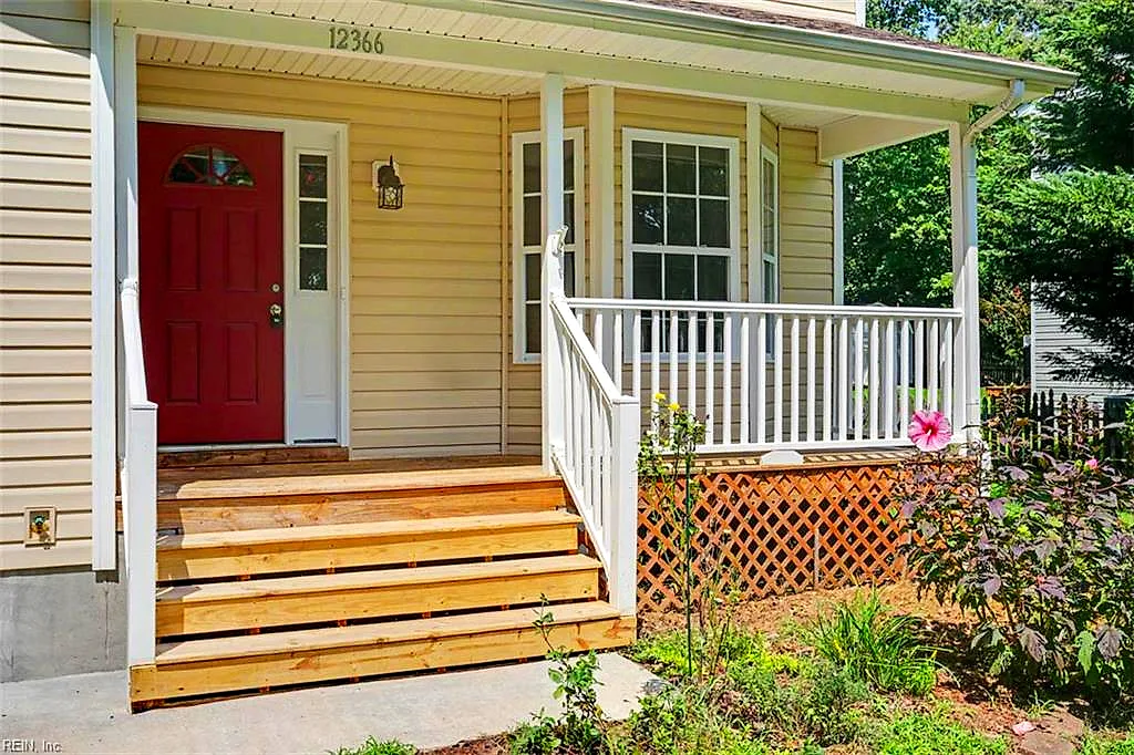12366 Cedar Trl, Gloucester — photo