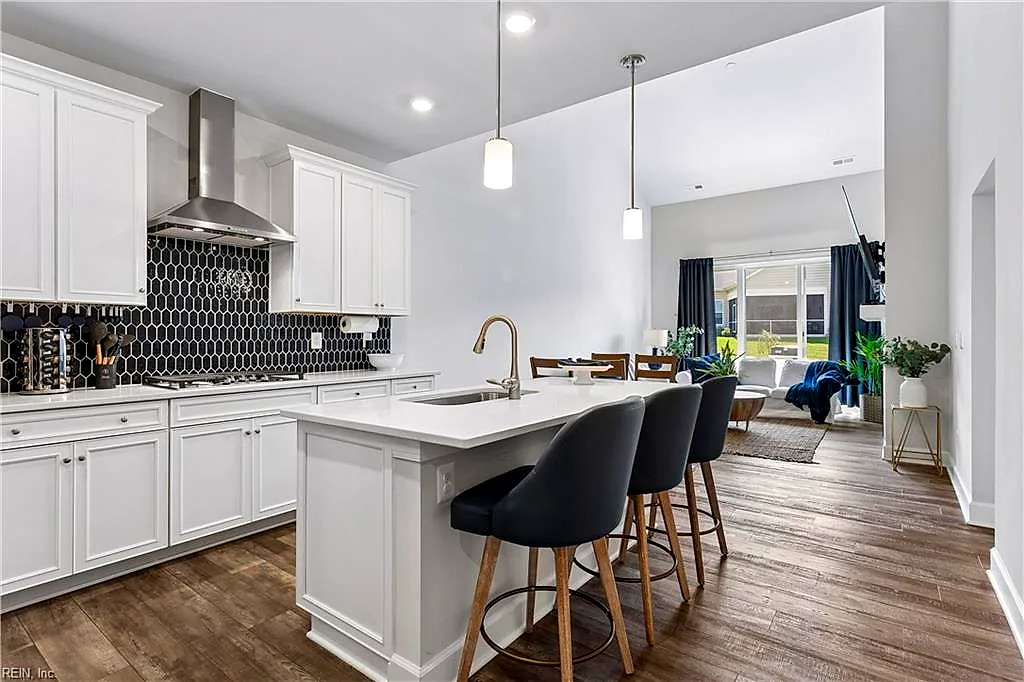 2210 Fallon Cir, Williamsburg — photo