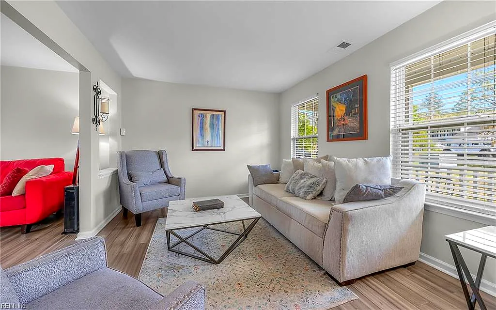 5987 Eagle Pt, Portsmouth — photo