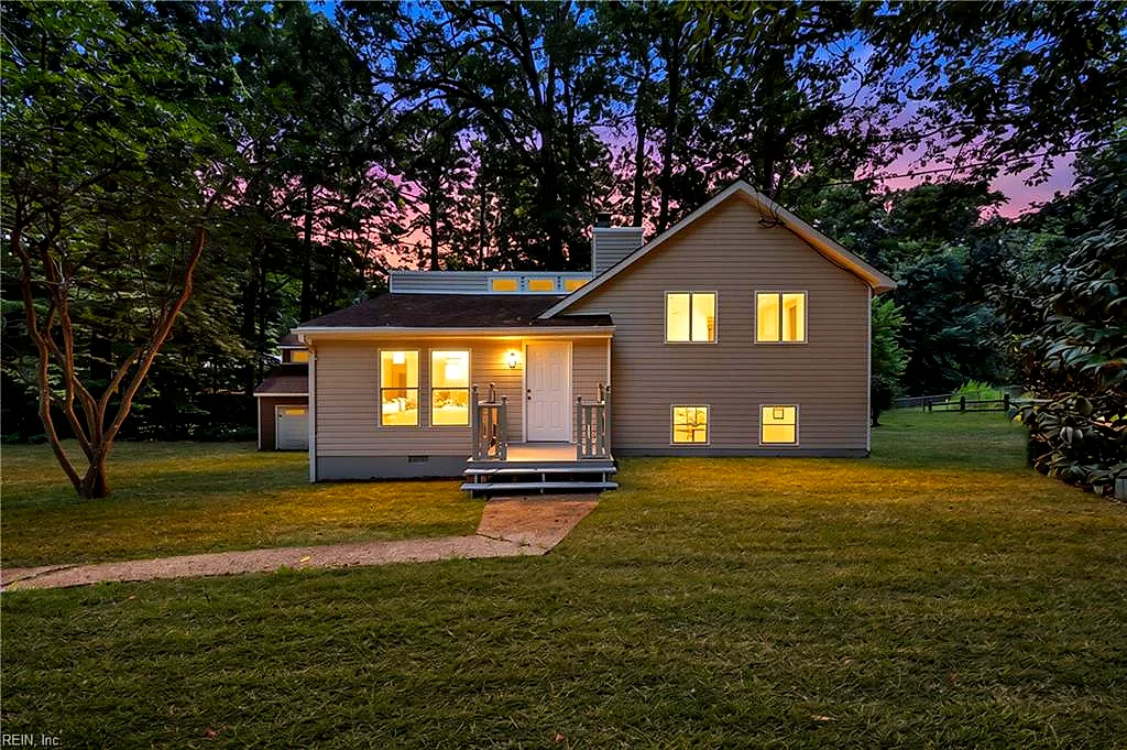 162 E Rexford DR, NEWPORT NEWS VA 23608