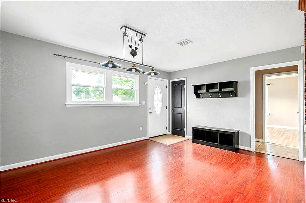 2502 Livesay Rd, Chesapeake — photo