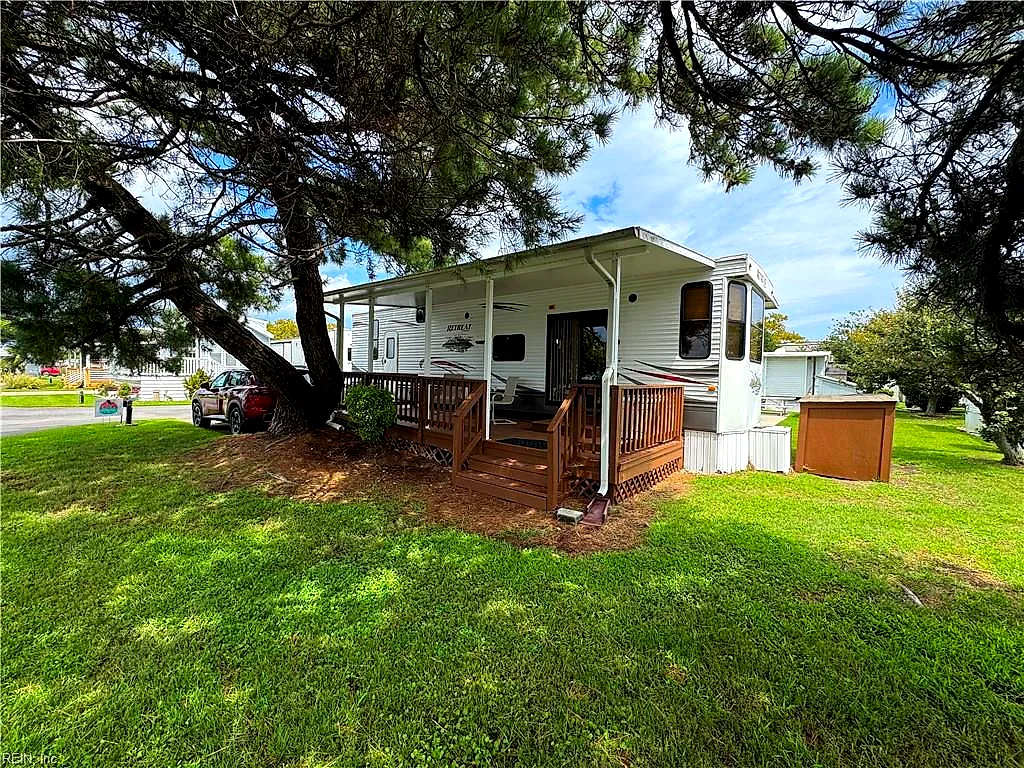 3665 Sandpiper RD #202, VIRGINIA BEACH VA 23456