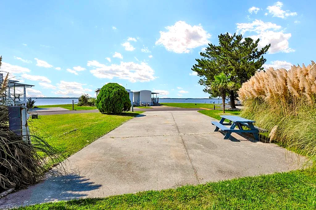 3665 Sandpiper RD #98A, VIRGINIA BEACH VA 23456