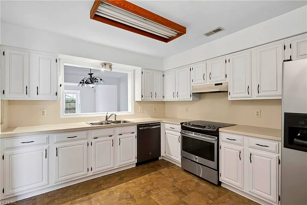 1245 Hillock Xing #Cros, Virginia Beach — photo