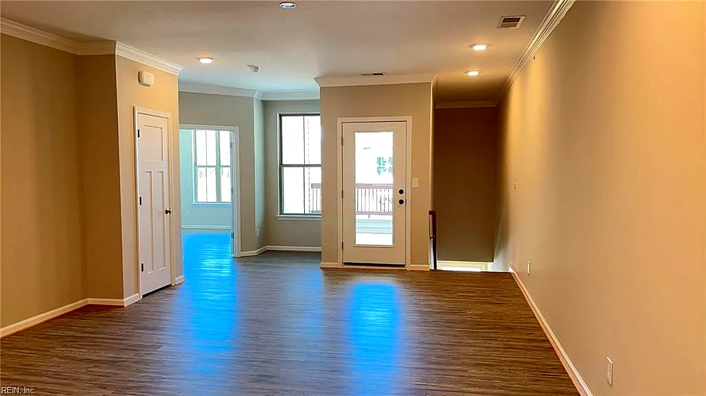 1310 Kathy Ann Way E, Carrollton — photo
