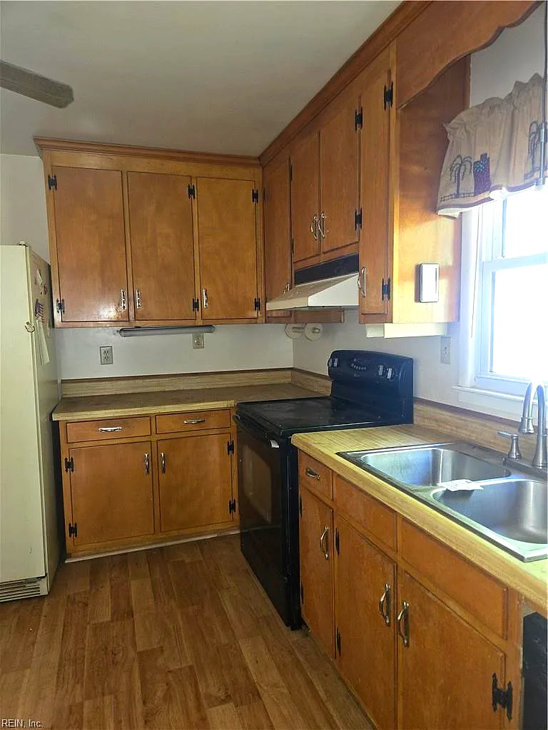 108 Londonshire TER, HAMPTON VA 23666