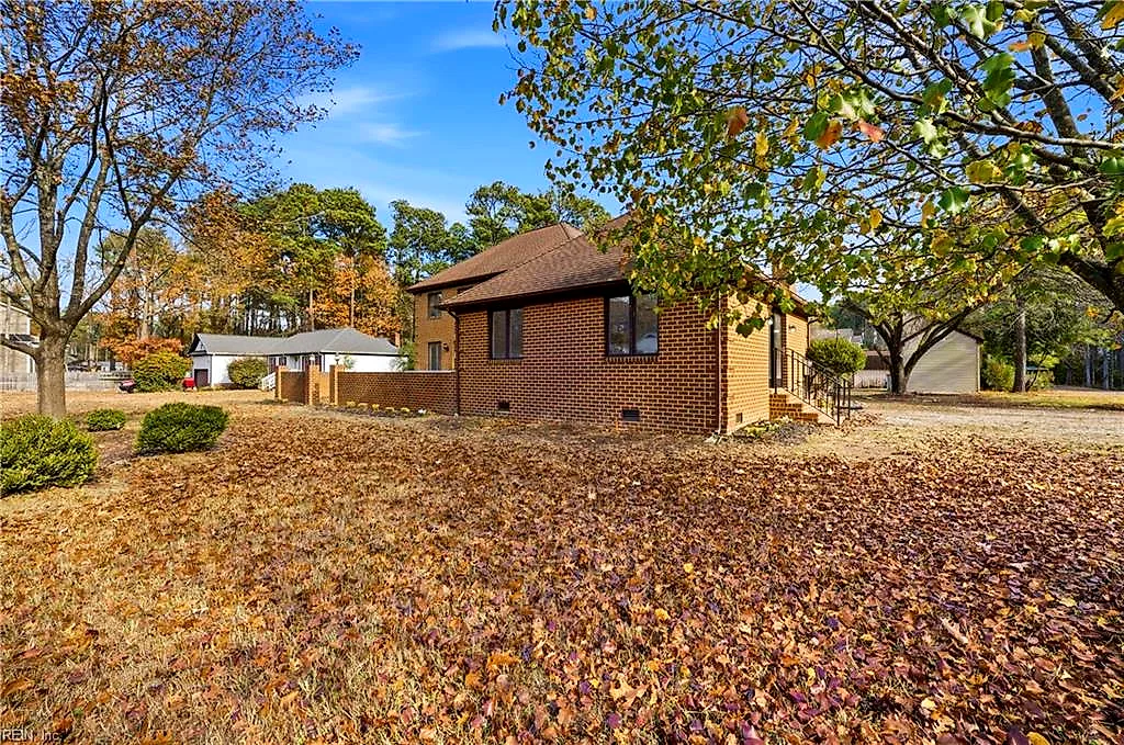 9r Rhodelia Ln, Poquoson — photo