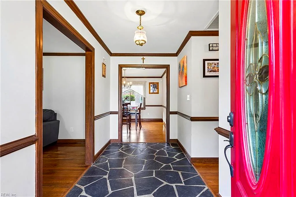208 Tabbs Ln, Newport News — photo