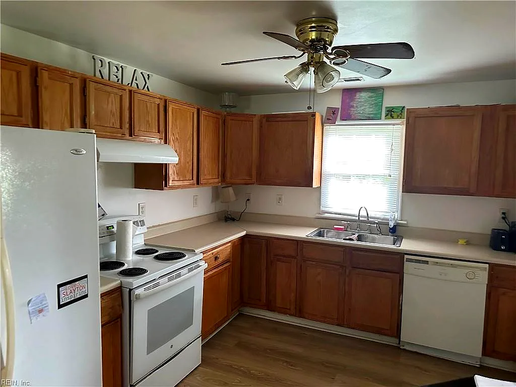 7207 George Washington Memorial Hwy, Yorktown — photo
