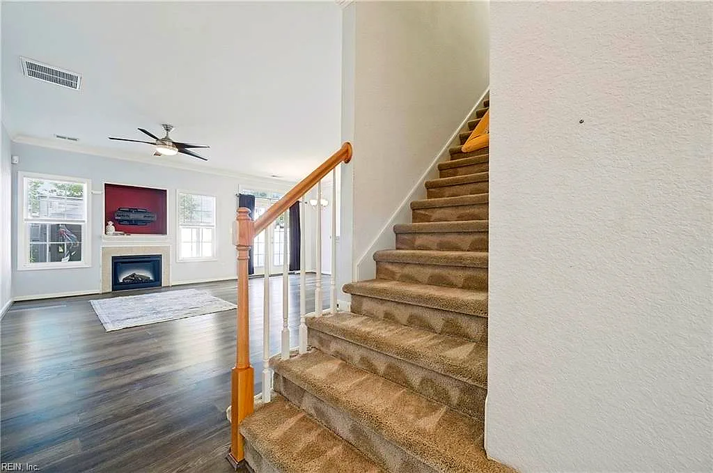 32 Stratum Way, Hampton — photo