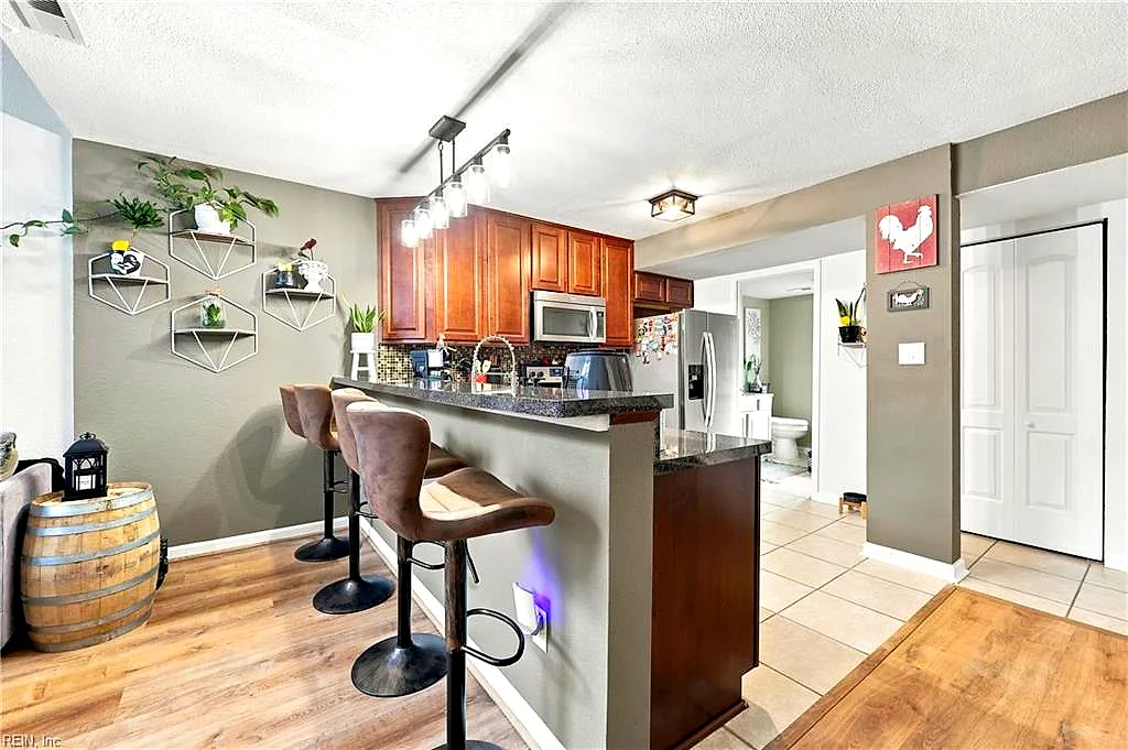 1038 Smoke Tree Ln, Virginia Beach — photo