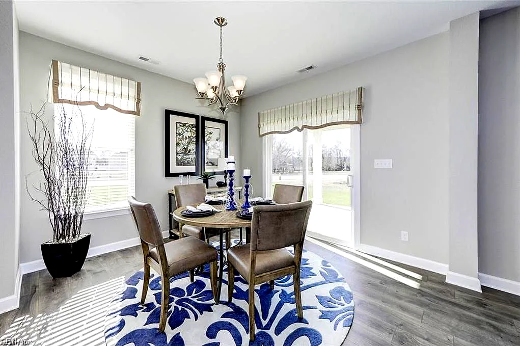 119 Margolies Ct, Suffolk — photo