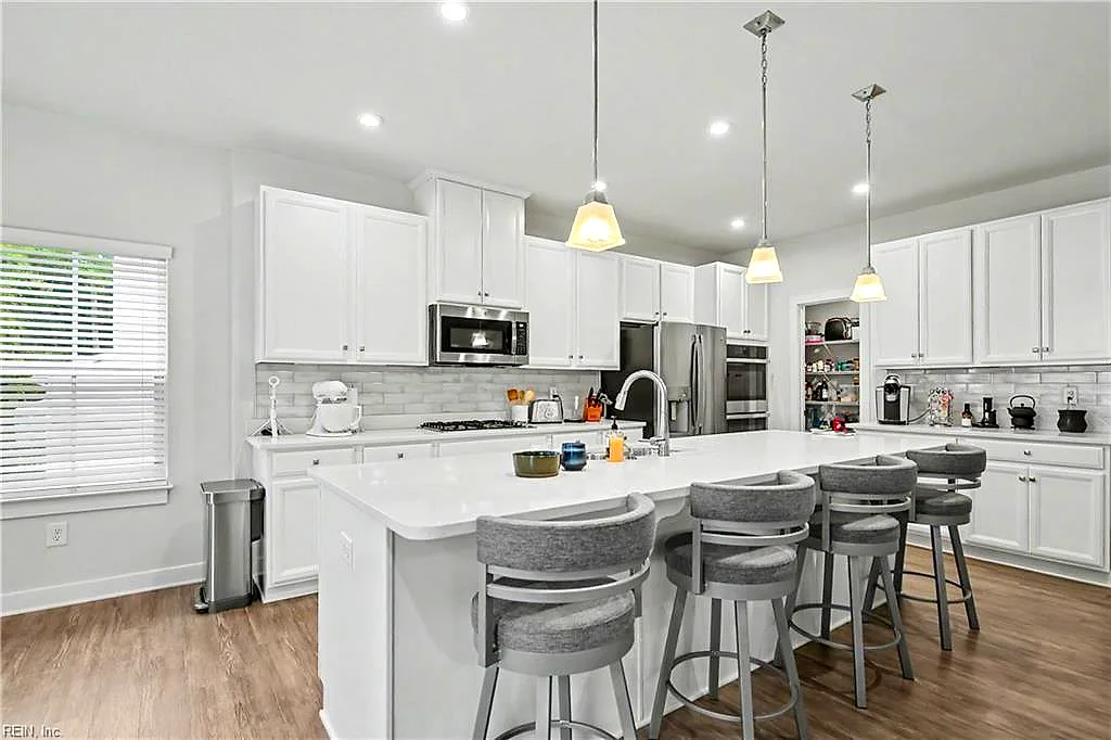 226 Galts Mill Arch, Williamsburg — photo
