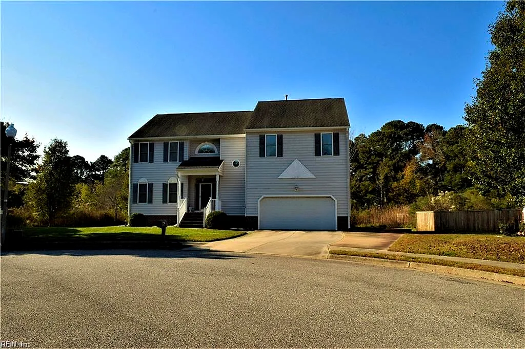11 Bohnert DR, HAMPTON VA 23666