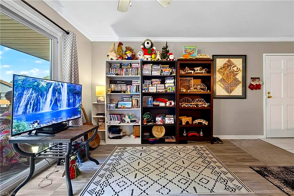 1014 Barclay Sq, Virginia Beach — photo