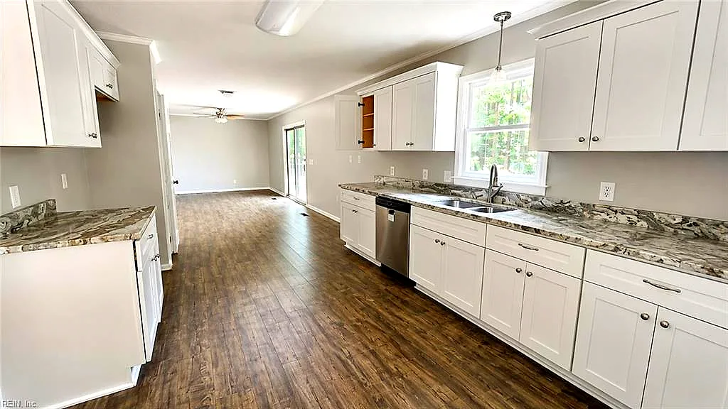 3876 Owl Trap Rd, Gloucester — photo