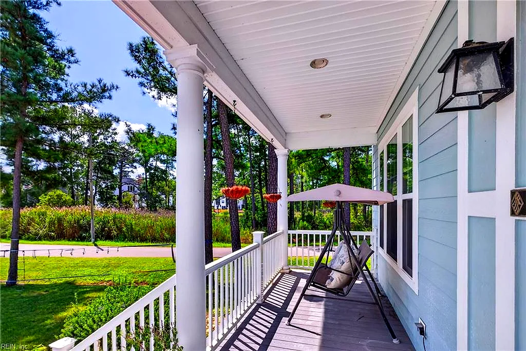 1826 Hazelwood Rd, Chesapeake — photo