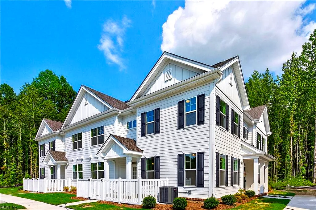 4987 Boone RD, CHESAPEAKE VA 23321
