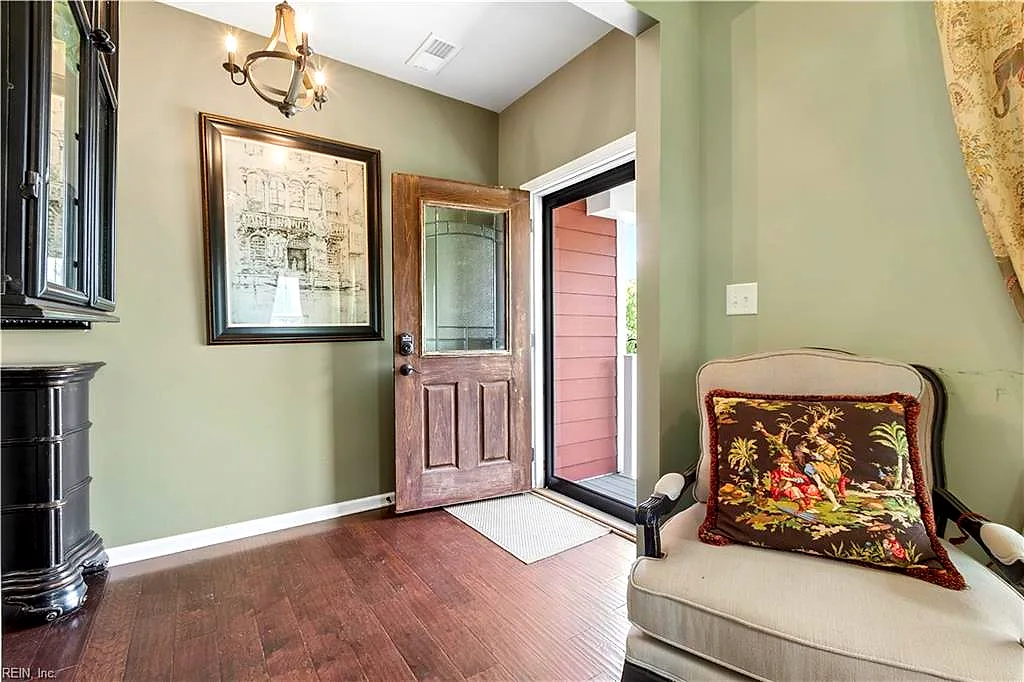 708 Canoe St, Chesapeake — photo