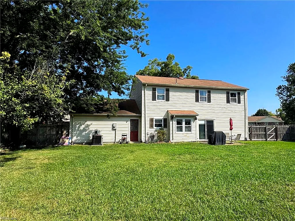 2017 Stanten Ln, Virginia Beach — photo