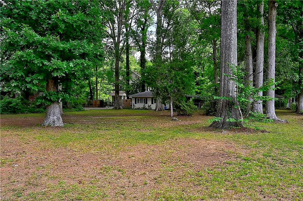 6316 Taylor Dr, Norfolk — photo