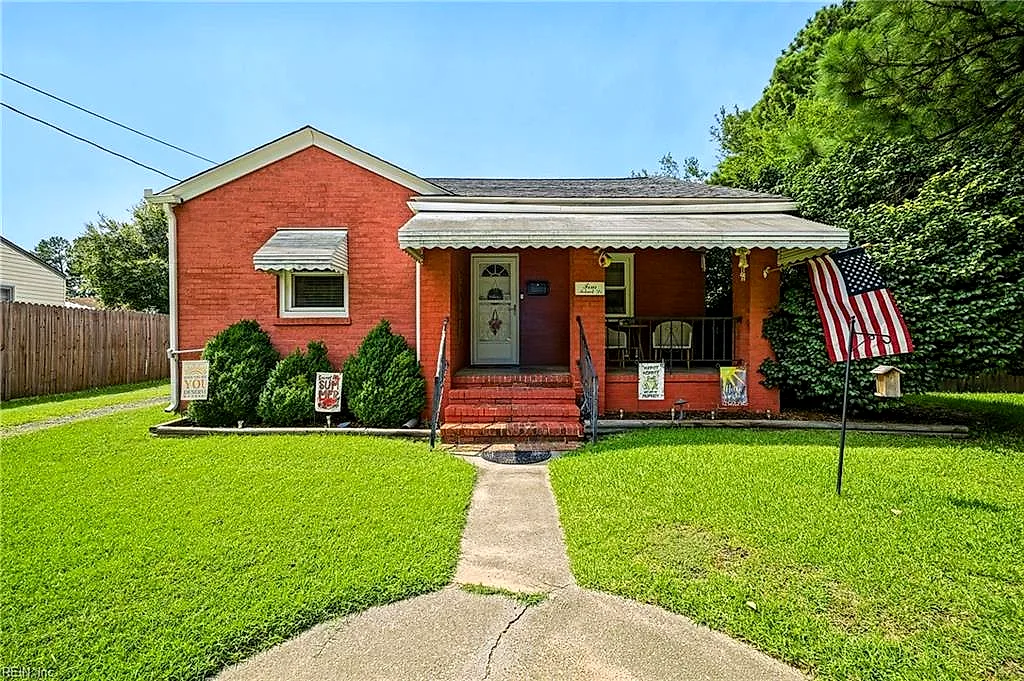 4 Mohawk DR, PORTSMOUTH VA 23701