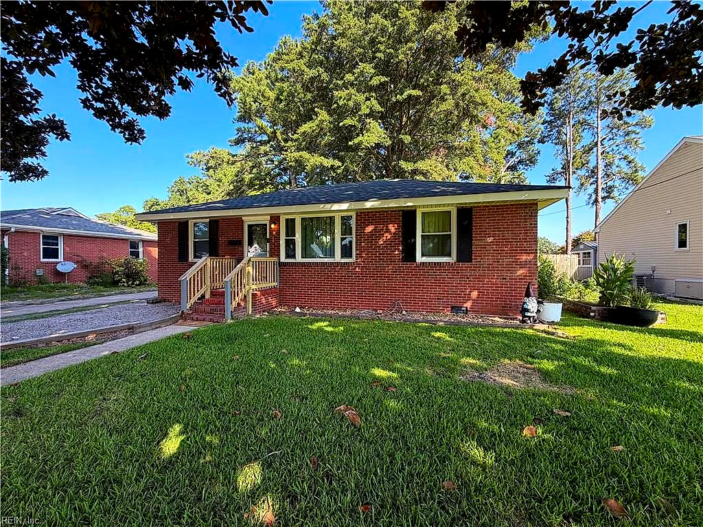 1156 Wade St, Norfolk — photo