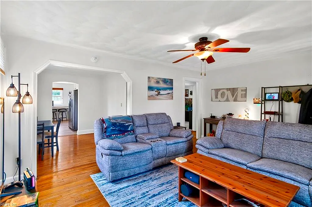 1057 W Ocean View Ave, Norfolk — photo