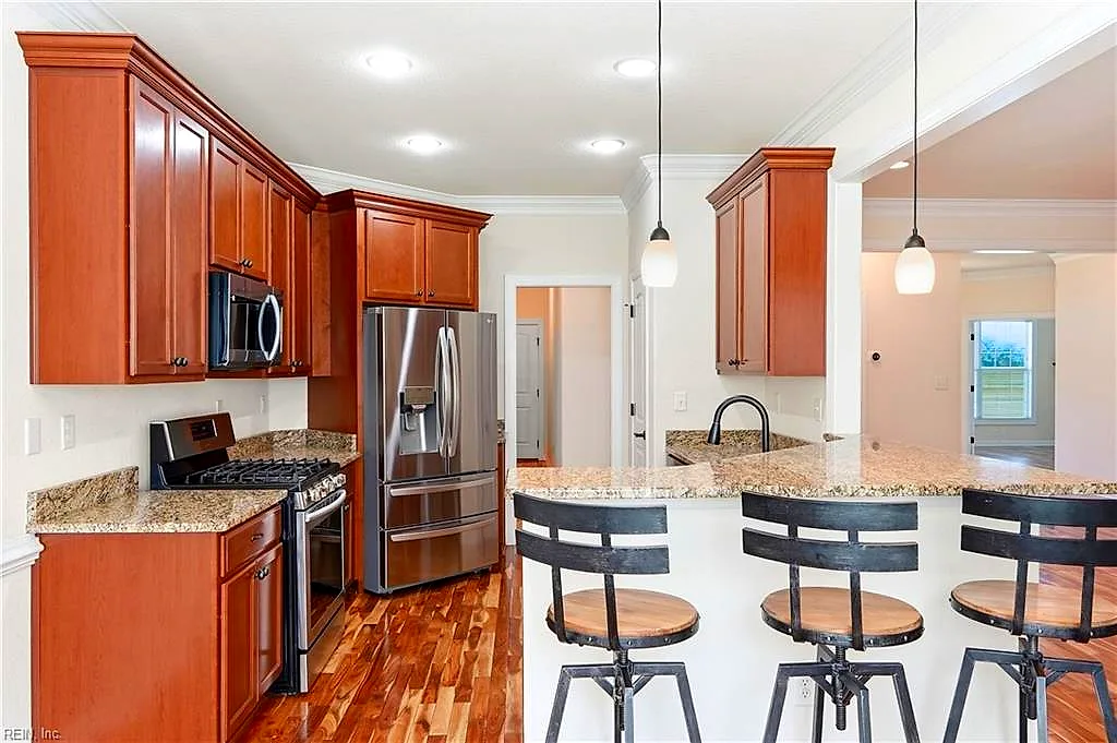 2100 Manning Rd, Suffolk — photo