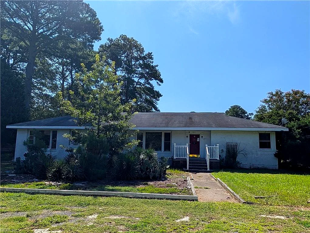 5017 Lake CIR, PORTSMOUTH VA 23703