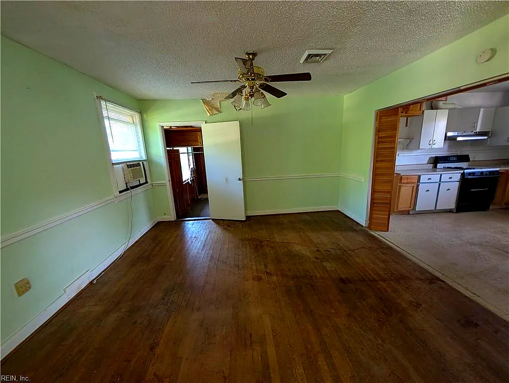 5017 Lake Cir, Portsmouth — photo