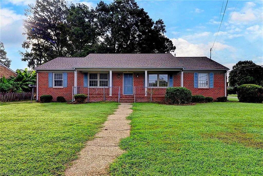 100 Peirsey PL, NEWPORT NEWS VA 23608