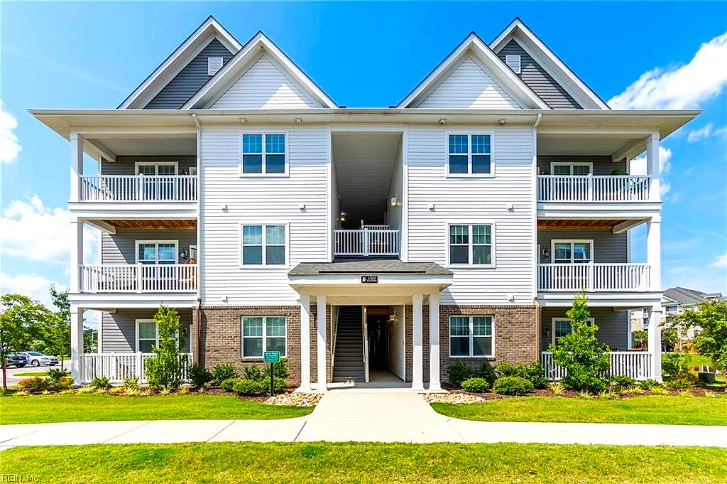 1509 Waitsel DR #206, CHESAPEAKE VA 23320